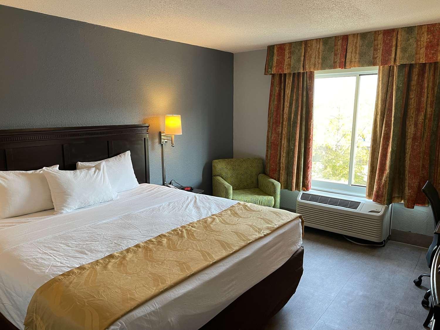 Surestay Plus Hotel By Best Western Durham Medical Center エクステリア 写真