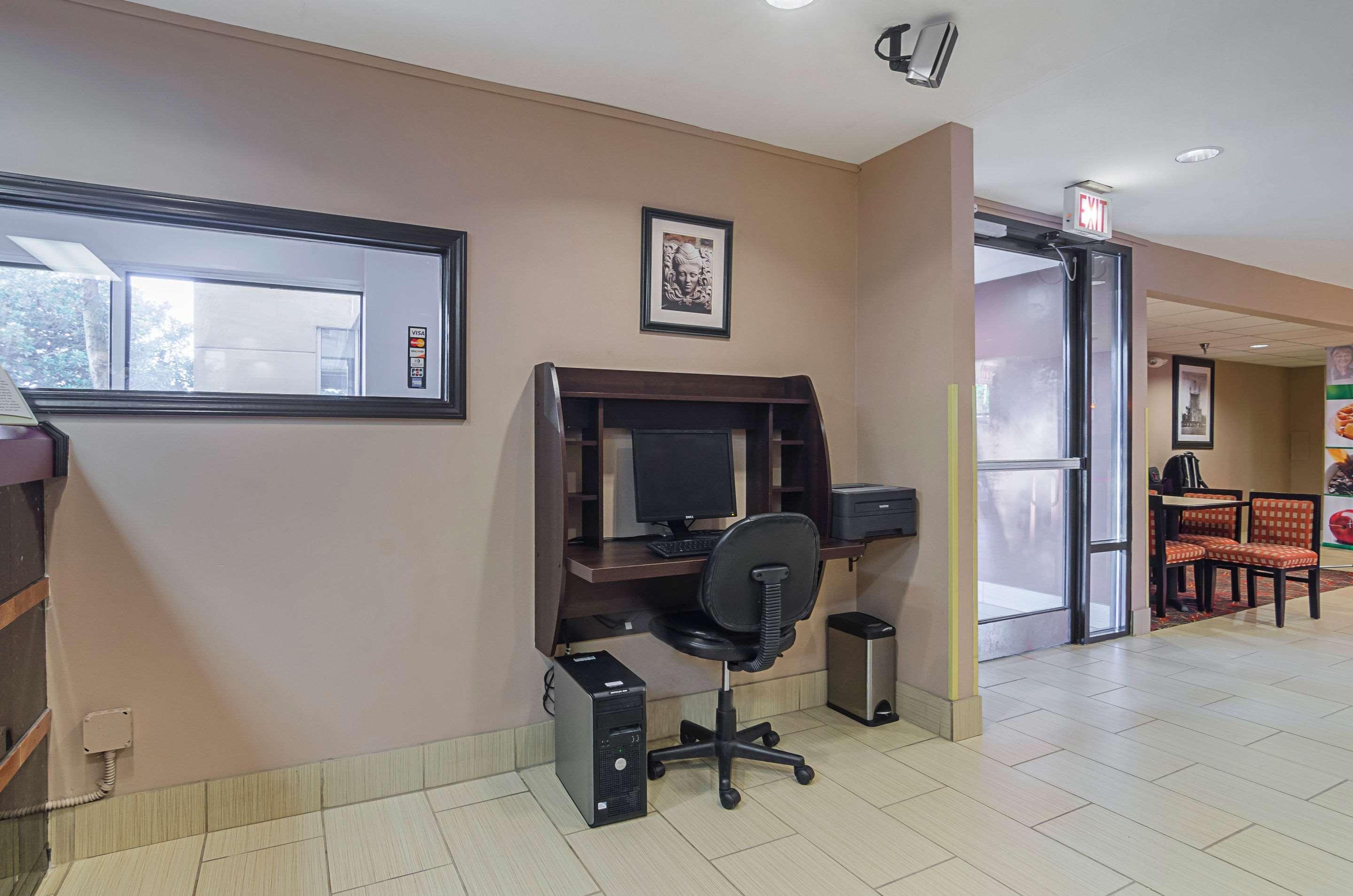 Surestay Plus Hotel By Best Western Durham Medical Center エクステリア 写真