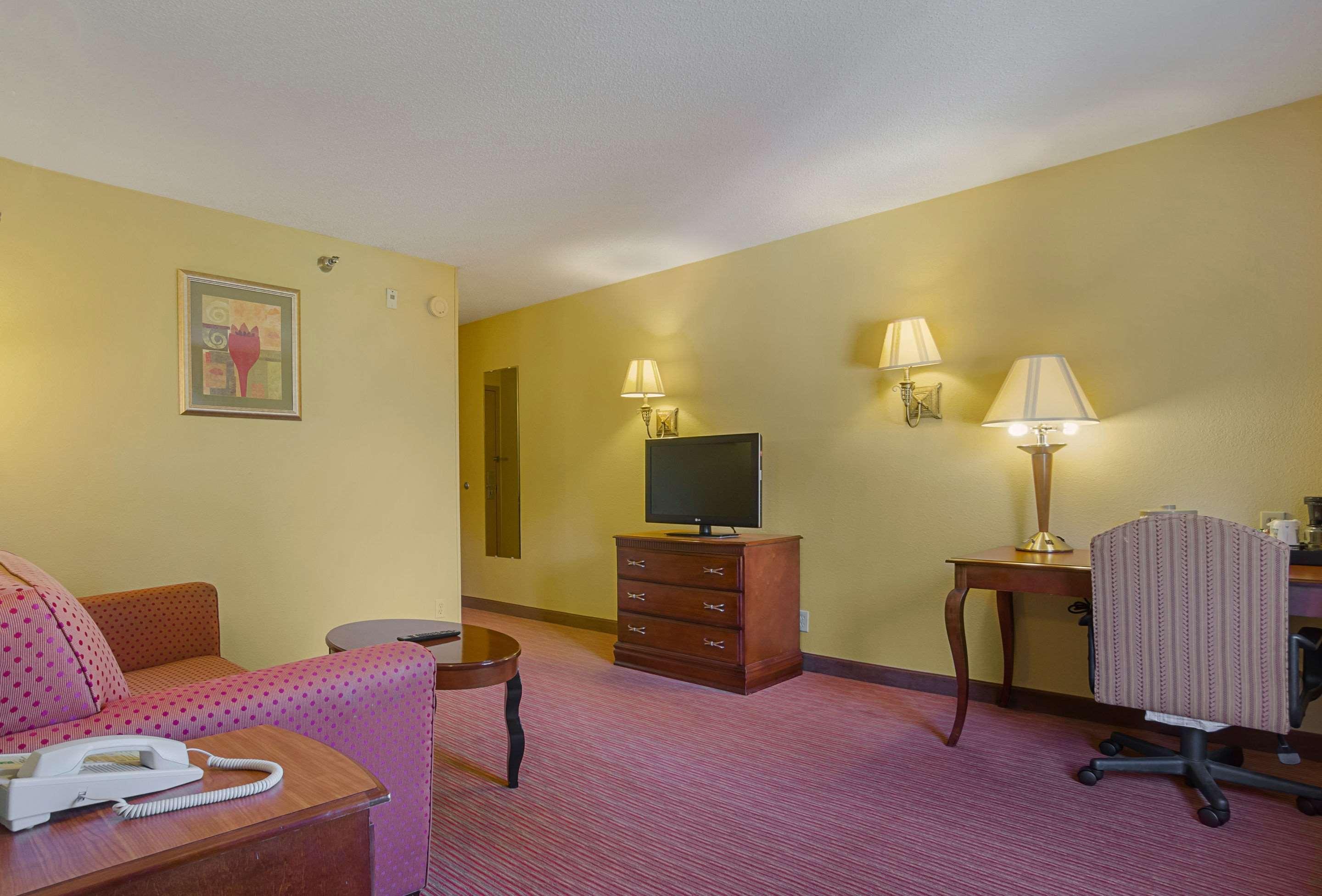 Surestay Plus Hotel By Best Western Durham Medical Center エクステリア 写真
