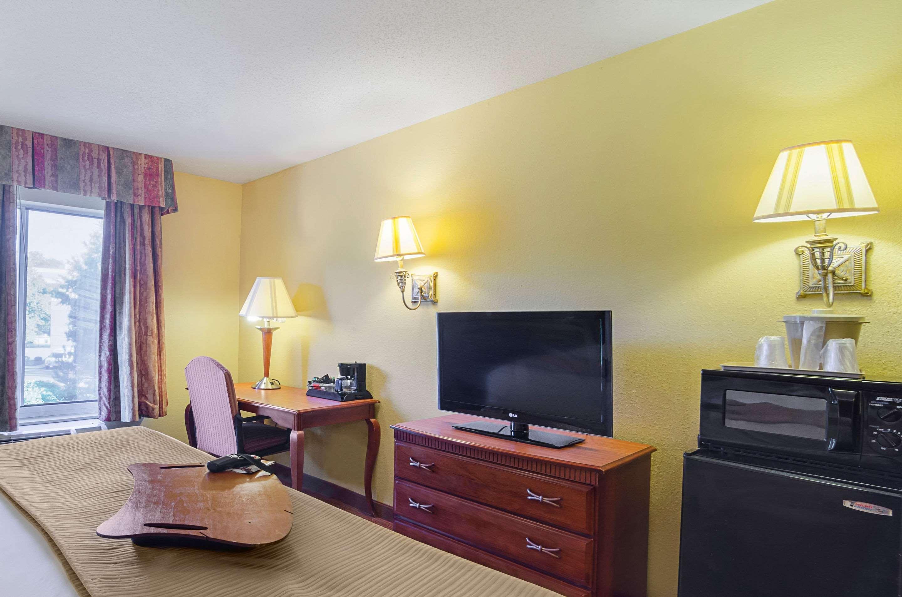 Surestay Plus Hotel By Best Western Durham Medical Center エクステリア 写真