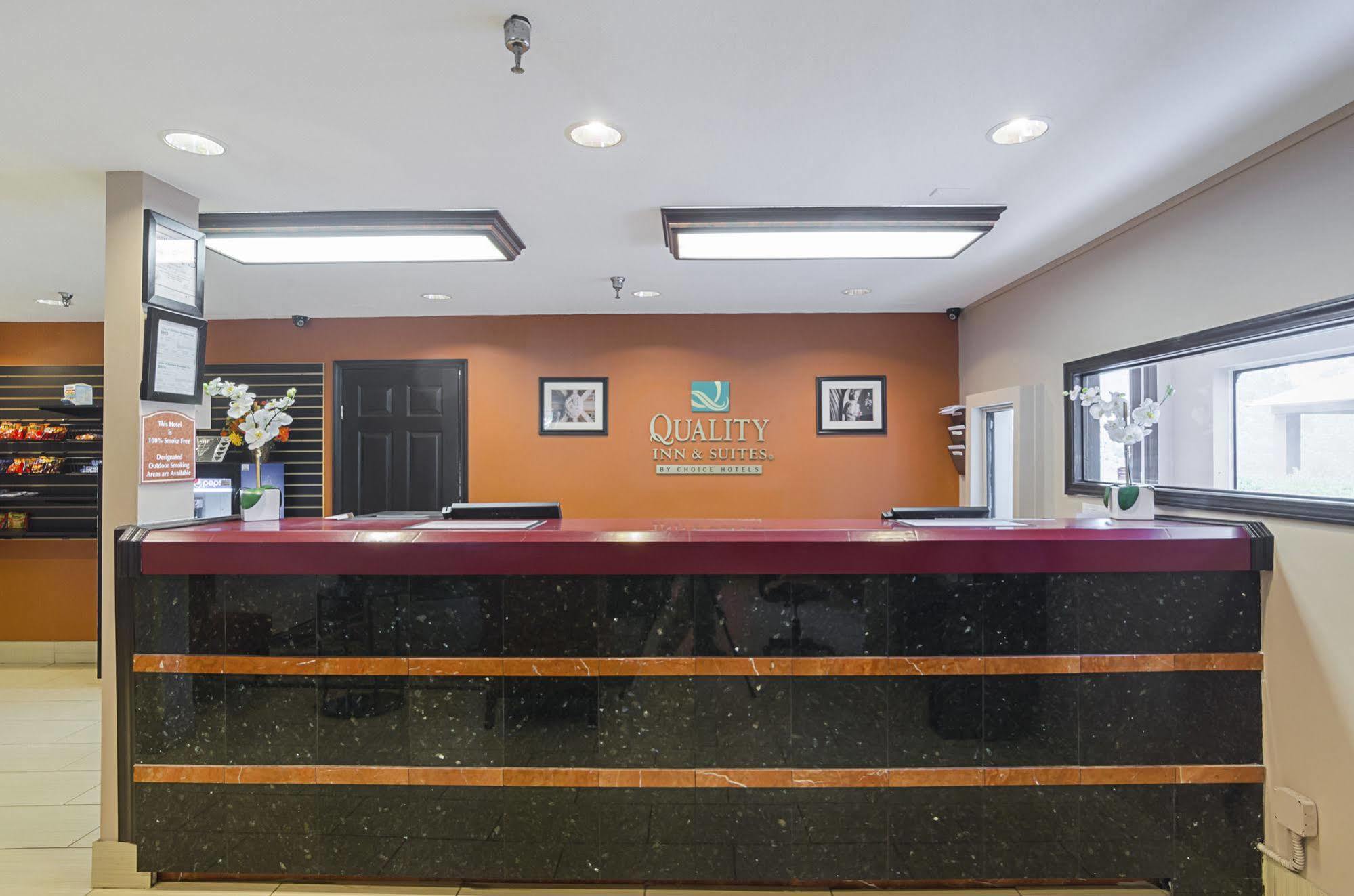 Surestay Plus Hotel By Best Western Durham Medical Center エクステリア 写真